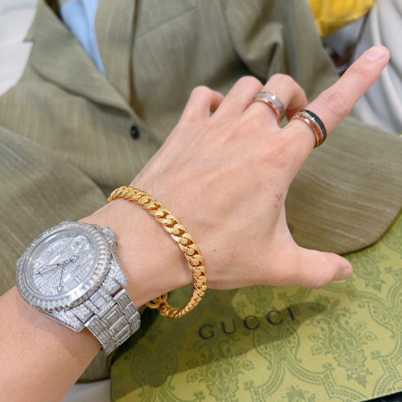 Gvc*1 bracelets
